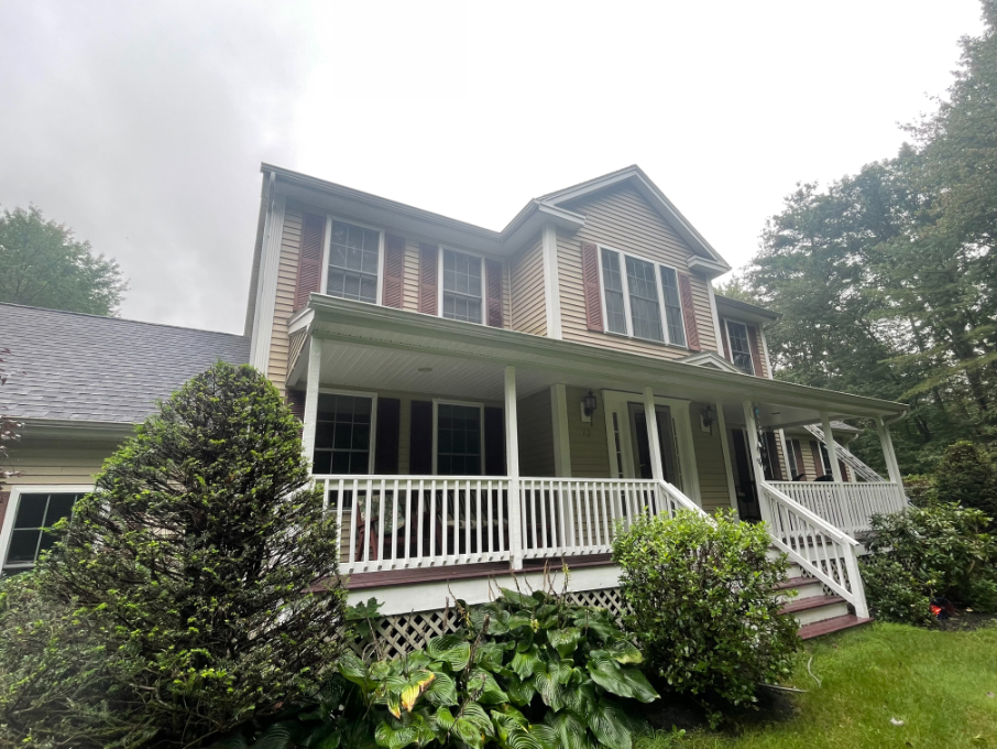House Wash and Gutter Cleaning in Londonderry, NH